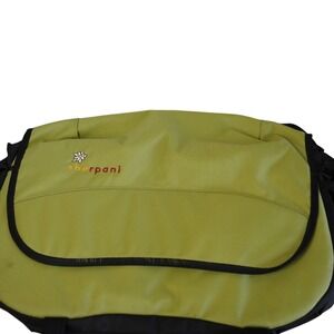 NWOT‎ Sherpani Crossbody Yoga Bag Daisies Green & Black Messenger Bag